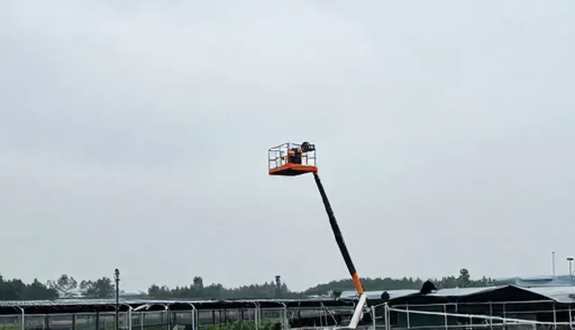 高空作业平台在清洗设备中的适用性问题